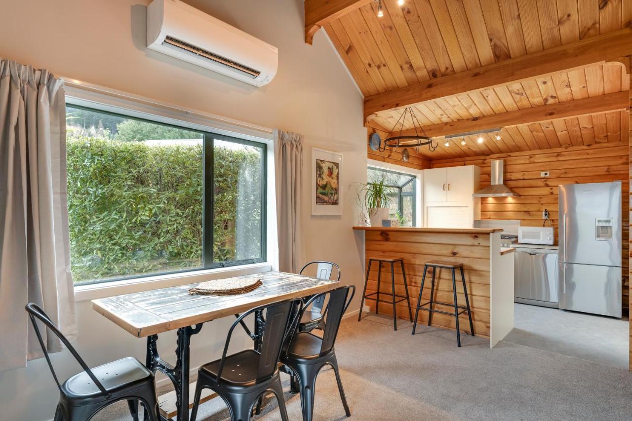 Alpine Hideaway - 2 Bedroom Closeburn Екстериор снимка